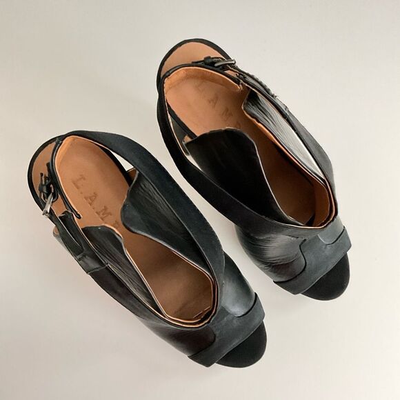 L.A.M.B. Gwen Stefani Soft Leather Platform Satin Trim Peep-toe Bootie Black 8.5 - Picture 11 of 12